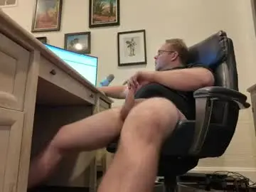 Chaturbate Live Sex Cam of boredhorndog123
