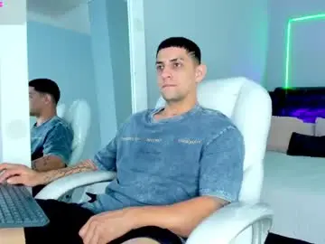 Chaturbate Sex Cam of alex_cute77