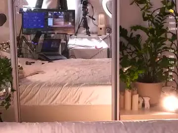 Chaturbate Live Sex Cam of ffoxyflame