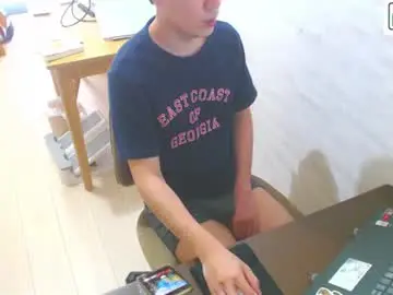 Chaturbate Nude Webcam of flowerbox