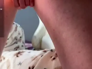 Chaturbate Live Sex Cam of kittyloffe