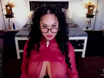 Chaturbate Best live sex cam show of majesty_chesca