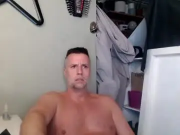 Chaturbate Live Sex Cam of bobberman78