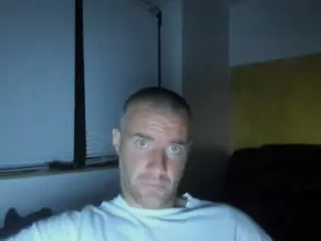 Chaturbate Free Porn Cam of alfiesolomons87