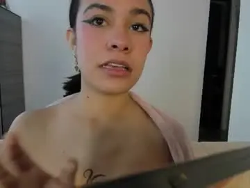 Chaturbate Free Live Porn of cassie_jones1