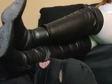 Chaturbate Free Porn Cam of cruel_siren