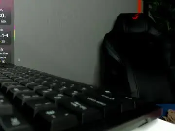Chaturbate Free Porn Cam of emmit_barker