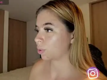 Chaturbate Adult Video Chat of mariadanielasanchez