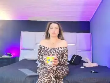 Chaturbate Sex Cam of samanthamilf__