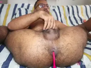 Chaturbate Sex Cam of little_bear00