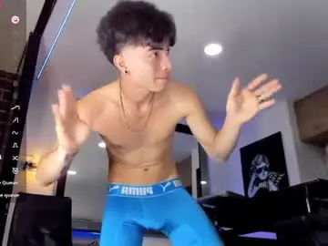 Chaturbate Live Sex Cam of pretur_crubaa