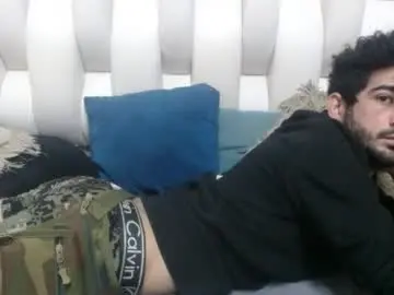 Chaturbate Watch Live Sex Cams of aaron_jones_1