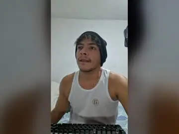 Chaturbate Nude Webcam of oliverwyse