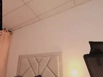 Chaturbate Watch Live Sex Cams of ariana_pierce
