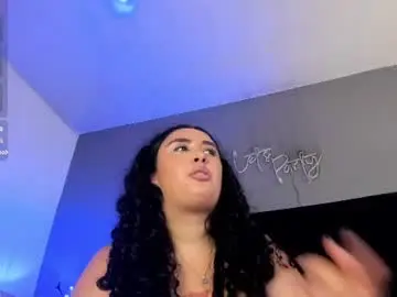 Chaturbate Watch Live Sex Cams of isaxcurves