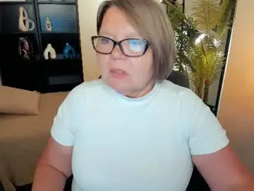 Chaturbate Live Sex Cam of shannonshine