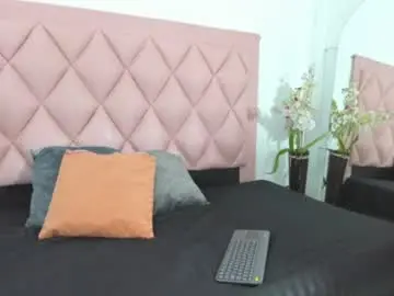 Chaturbate Live Sex Cam of lucy_morgan1