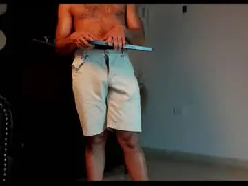 Chaturbate Live Sex Cam of titobell10