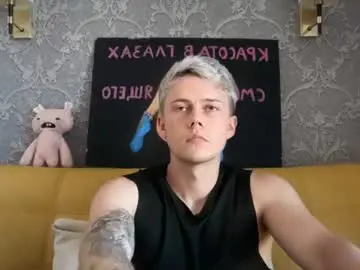 Chaturbate Best live sex cam show of danny_love01