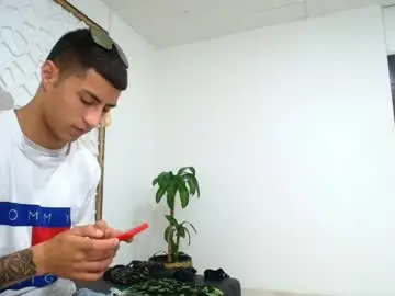 Chaturbate Sex Chat of mr_porn_9