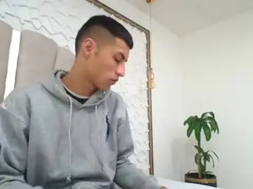 Chaturbate Nude Webcam of mr_porn_9