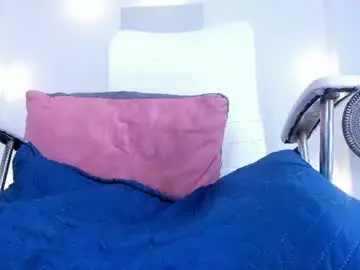 Chaturbate Live Sex Cam of natalie_garciia