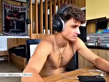 Chaturbate Best live sex cam show of atreyon