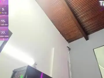 Chaturbate Sex Chat of paulinna_curvy