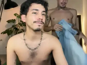 Chaturbate Live Sex of noah_and_steven