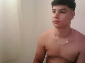 Chaturbate Best live sex cam show of zeus_183