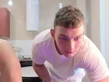 Chaturbate Live Porn of holiday_boys