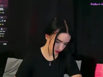 Chaturbate Free Porn Cam of snow_white_19
