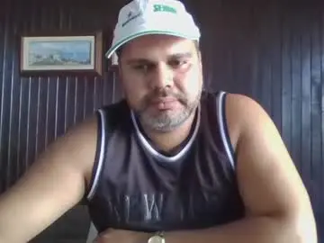 Chaturbate Live Sex Cam of benjamin_anderson