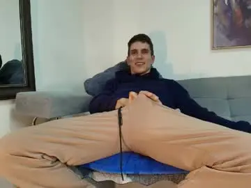 Chaturbate Live Porn of jonas_smith1