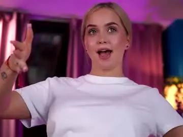 Chaturbate Best live sex cam show of elyssawetxx