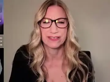 Chaturbate Watch Live Sex Cams of wynfreya