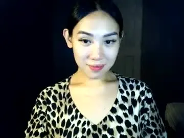 Chaturbate Live Sex Cam of itsmehotqueen