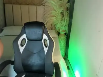 Chaturbate Nude Webcam of kendallmeyers