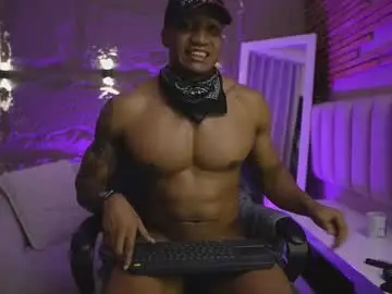 Chaturbate Watch Live Sex Cams of logan_varela