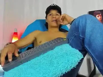 Chaturbate Free Live Porn of tommyhot7