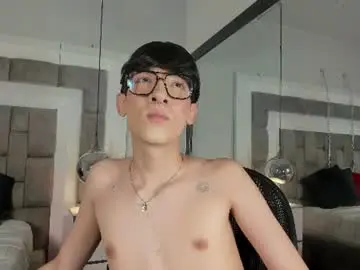 Chaturbate Live Sex Cam of liam_voss