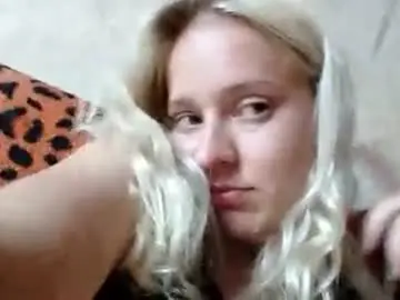 Chaturbate Best live sex cam show of mila_420