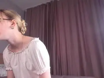 Chaturbate Best live sex cam show of eileencrowday