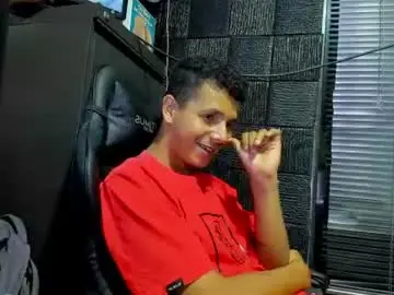 Chaturbate Live Sex Cam of g_lincoln