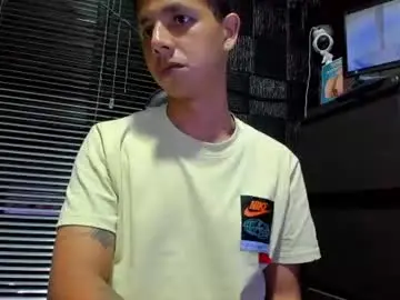 Chaturbate Live Sex Cam of g_lincoln