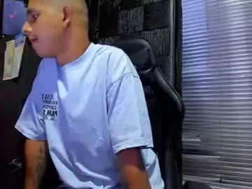 Chaturbate Free Live Porn of g_lincoln