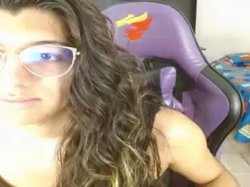 Chaturbate Live Sex Cam of engiel_phoenix
