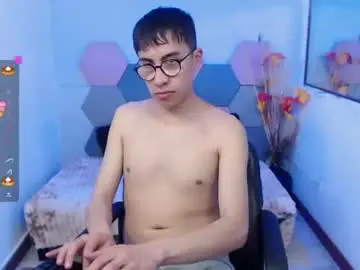 Chaturbate Nude Webcam of andy_norton