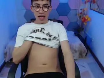 Chaturbate Nude Webcam of andy_norton