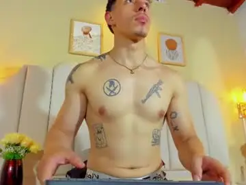 Chaturbate Live Sex Cam of angelsbeaumont